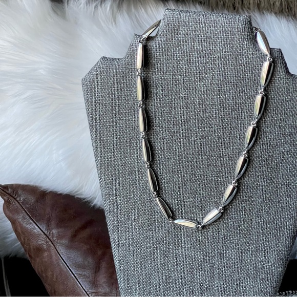 MONET | Choker Linked Chain Silver Tone Necklace - Picture 10 of 13